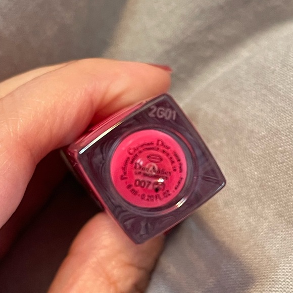 Dior Lip Maximizer Hyaluronic Lip Plumper - Picture 3 of 4